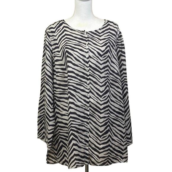 Tahari black/gray animal print button front tunic, 1X, layering, lagenlook - Picture 1 of 5